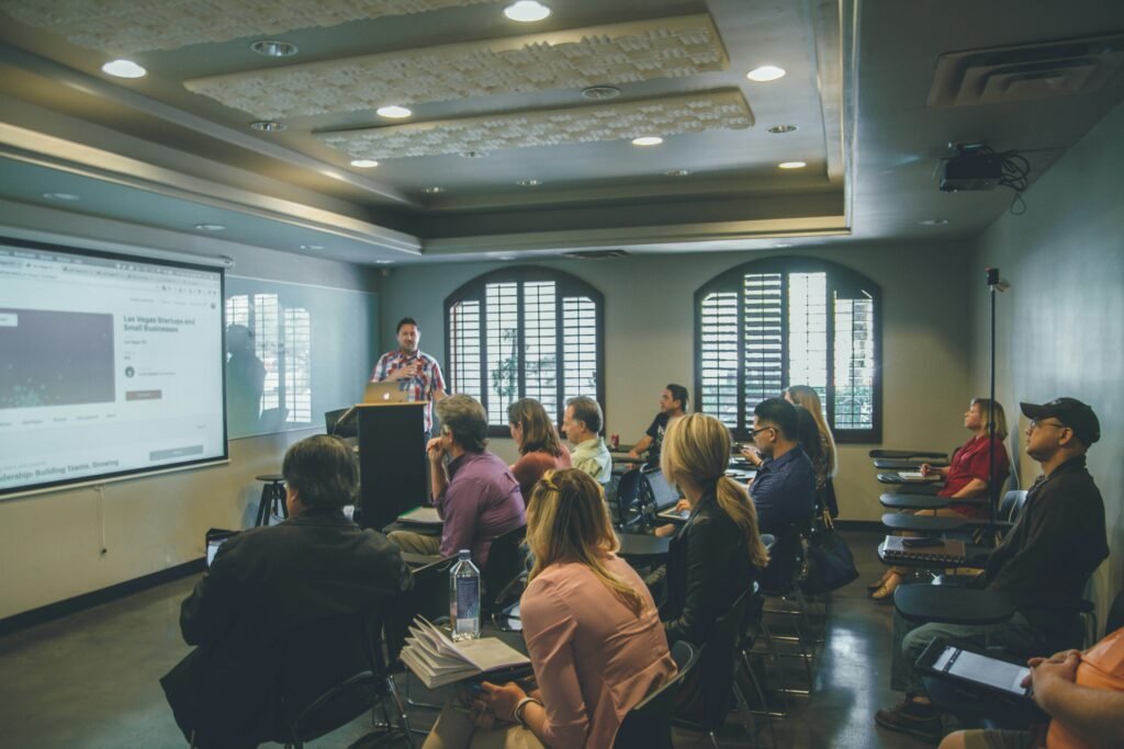 Studying in the UK’s Midlands: Opportunities and Academic Challenges
